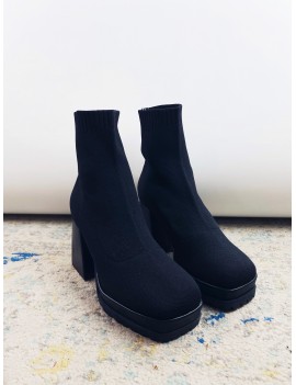 Black skinny boots