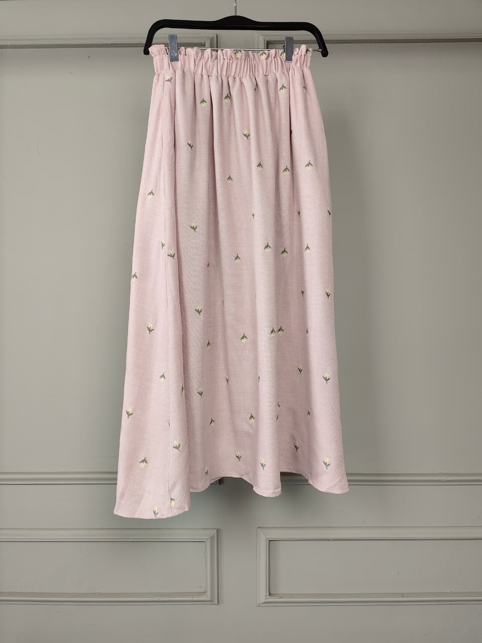 THE RUFFLE SKIRT