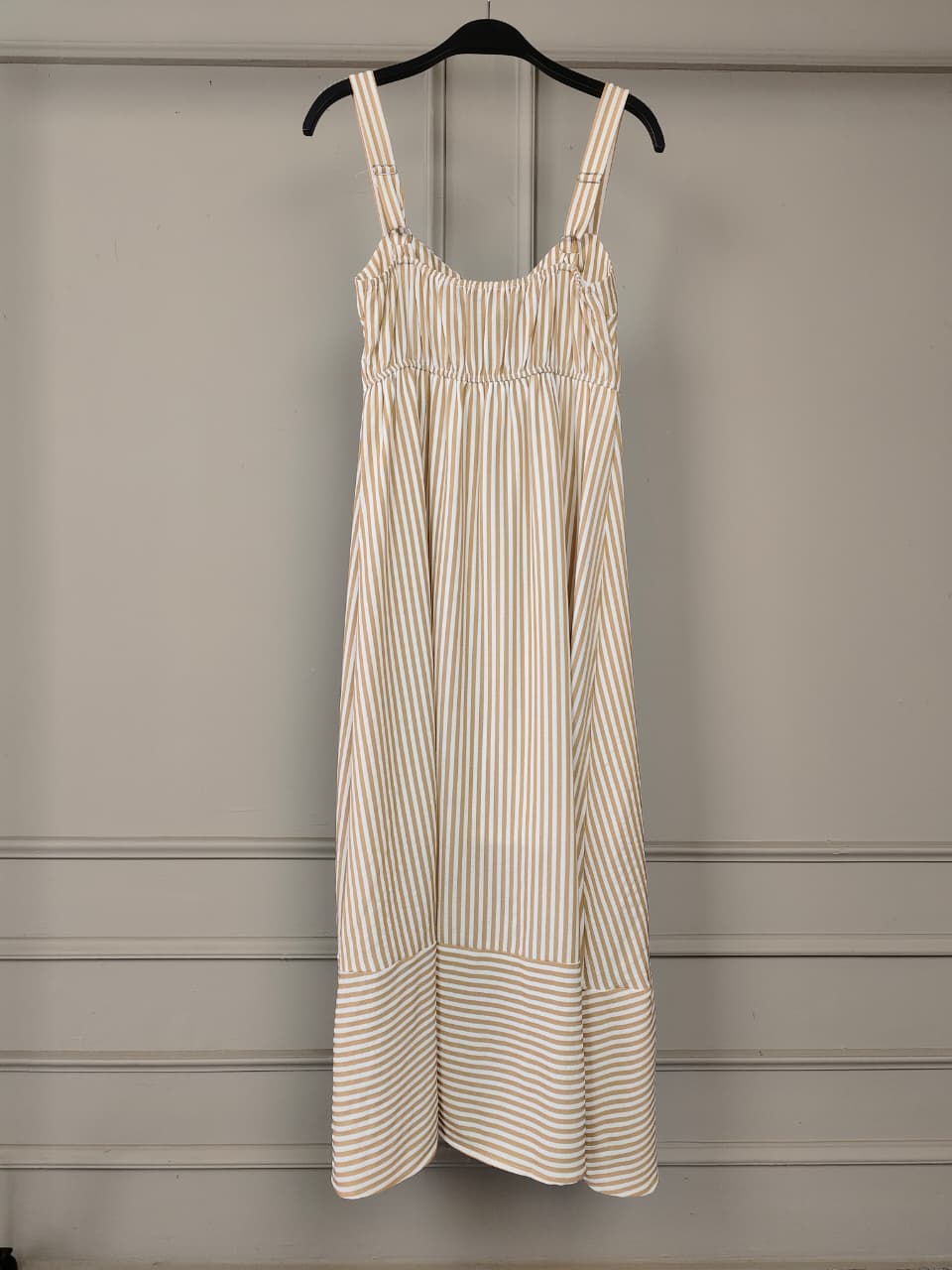 THE SPAGUETTI DRESS