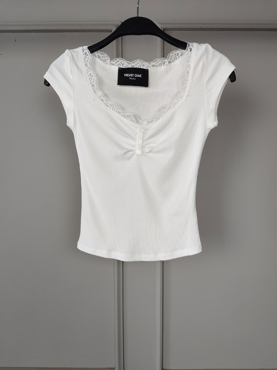 THE HENLEY