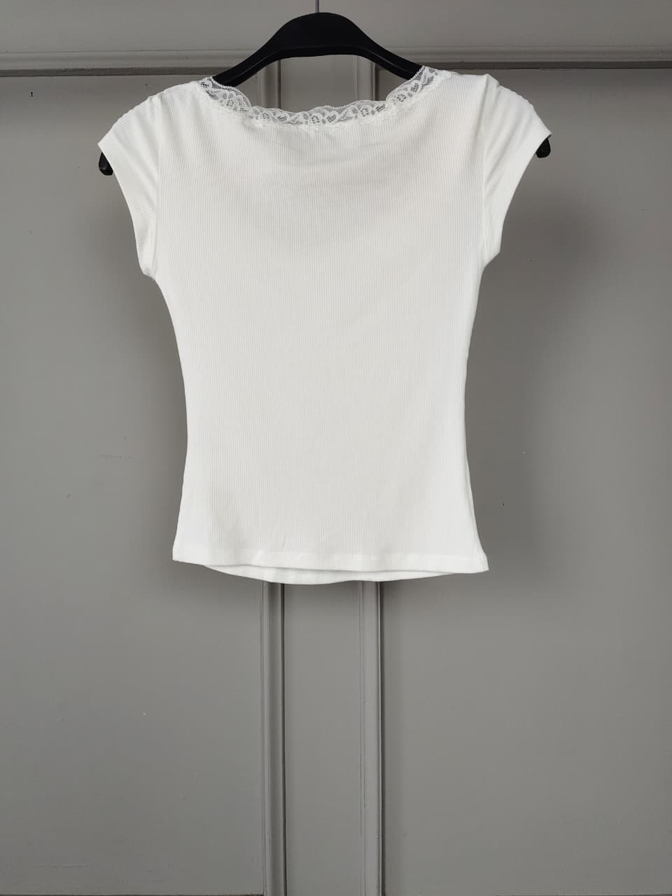 THE HENLEY