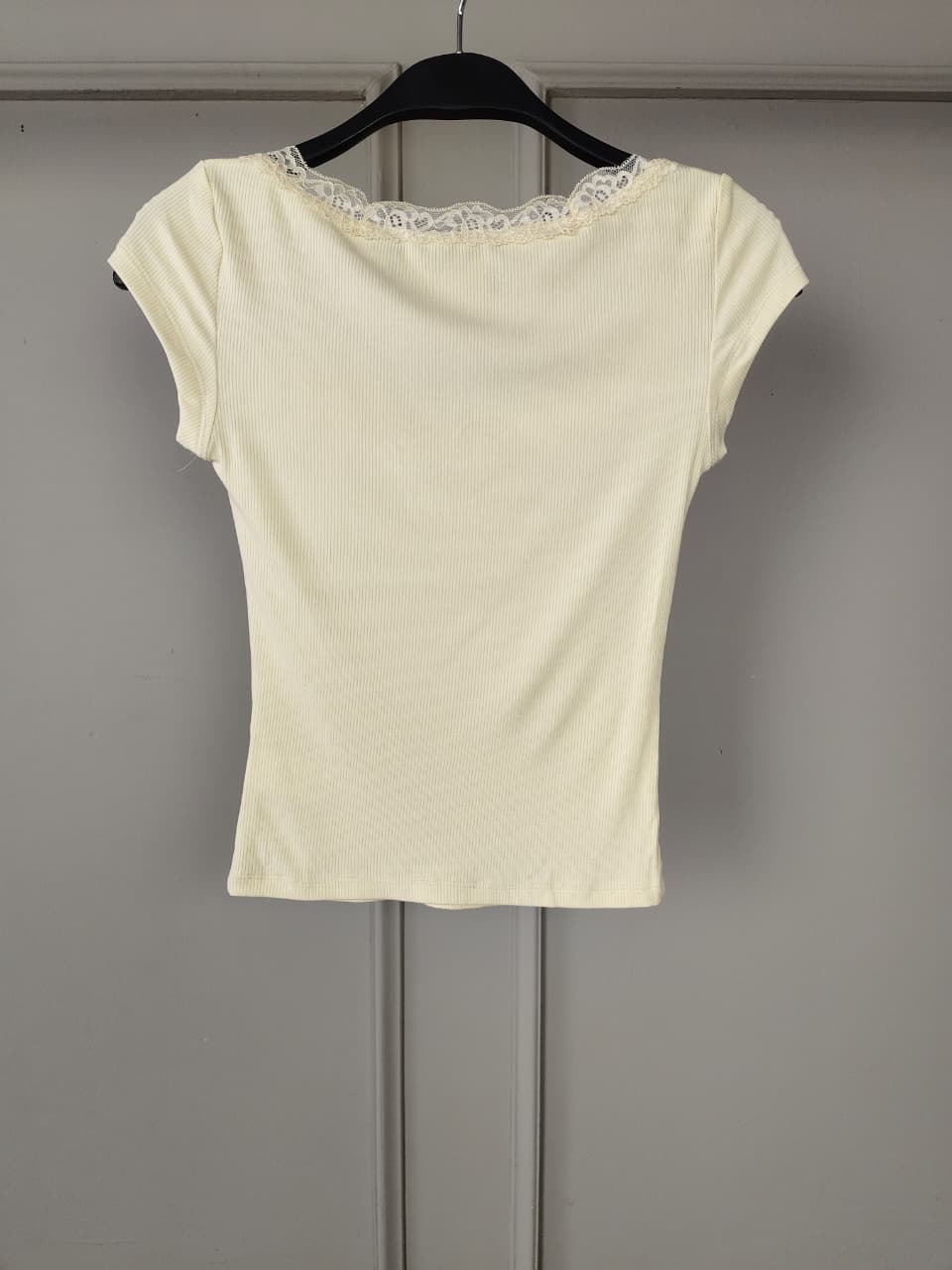 THE HENLEY