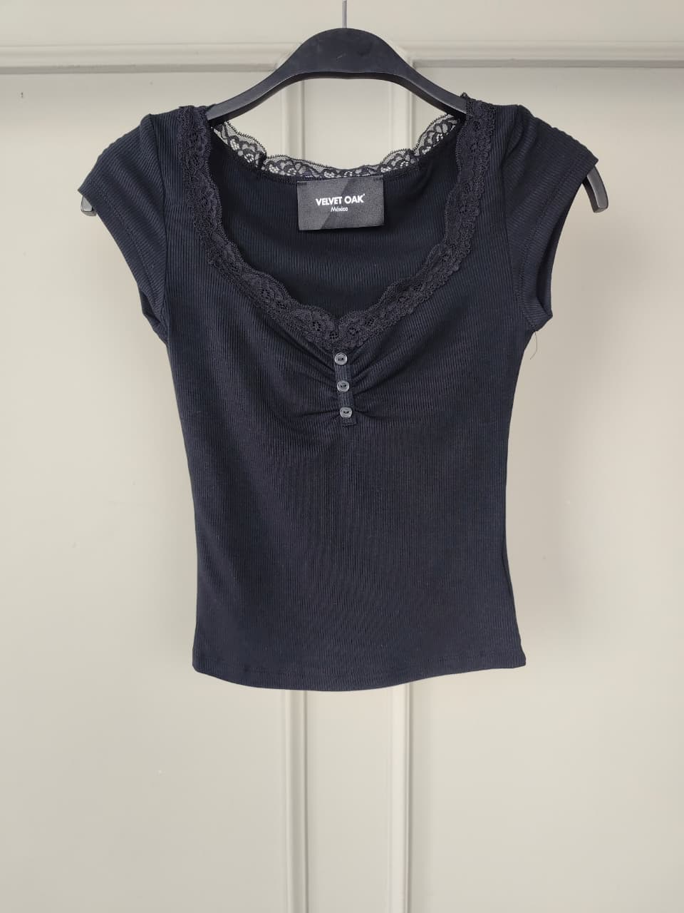 THE HENLEY
