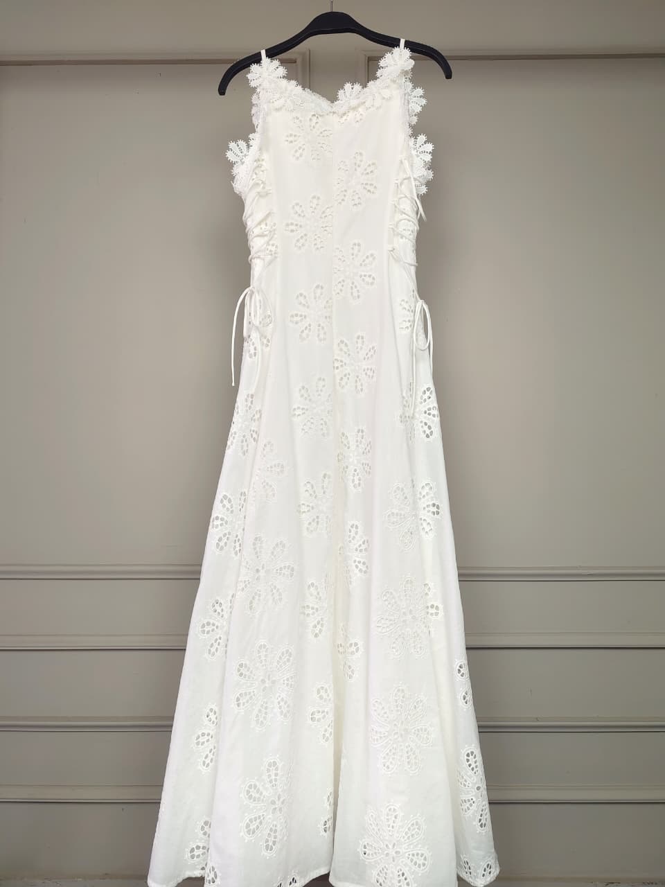 THE SPECIAL DRESS