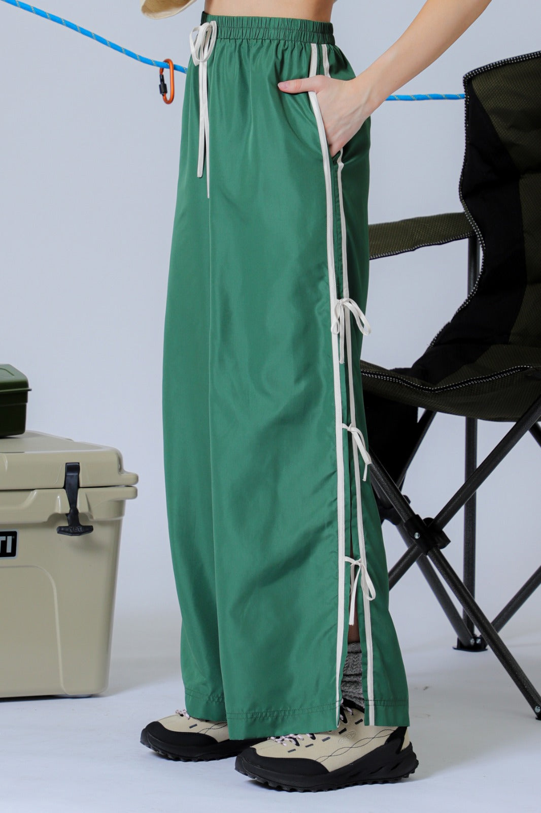 THE JOGGER GREEN