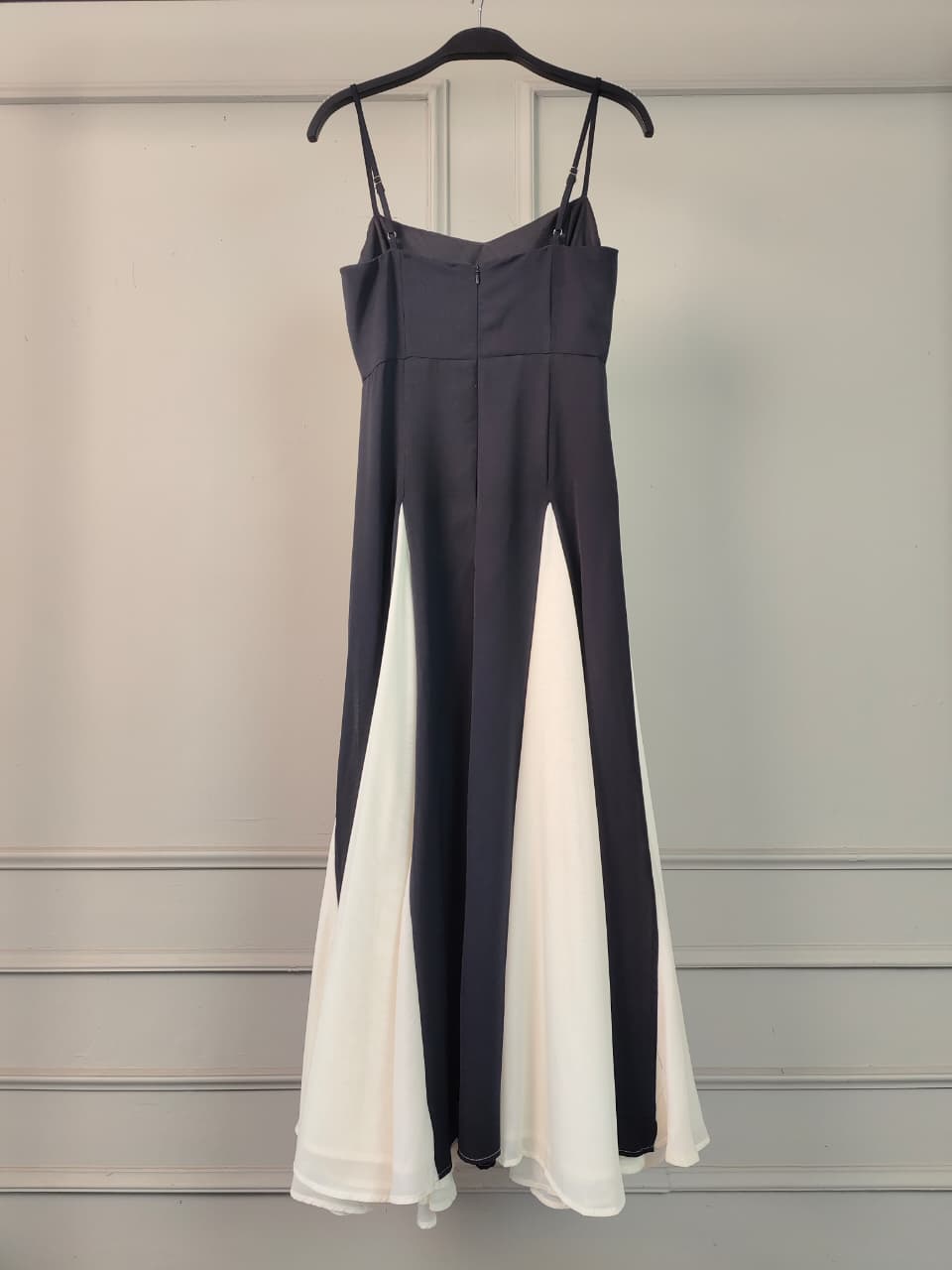 THE DOMINO DRESS