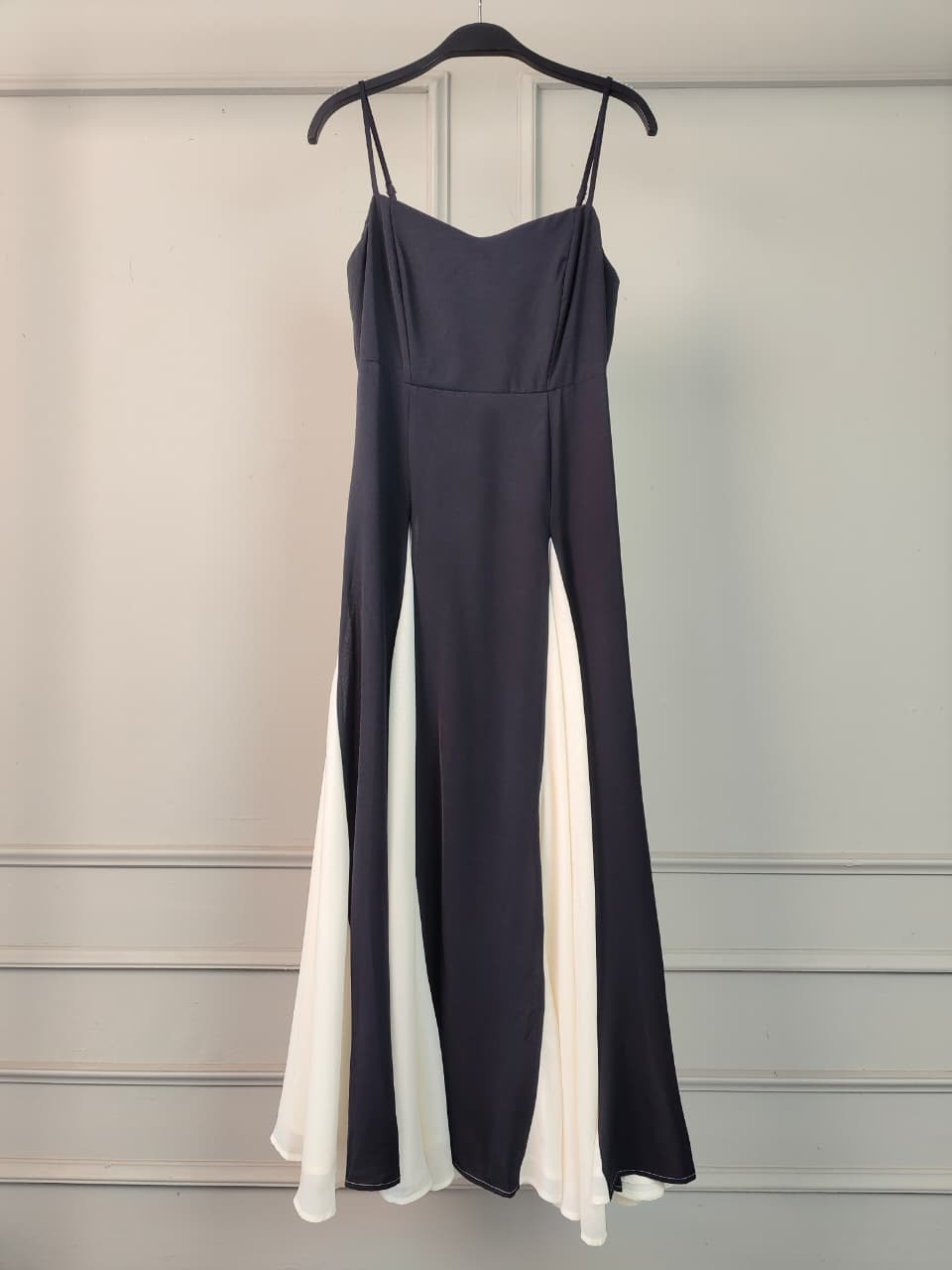 THE DOMINO DRESS