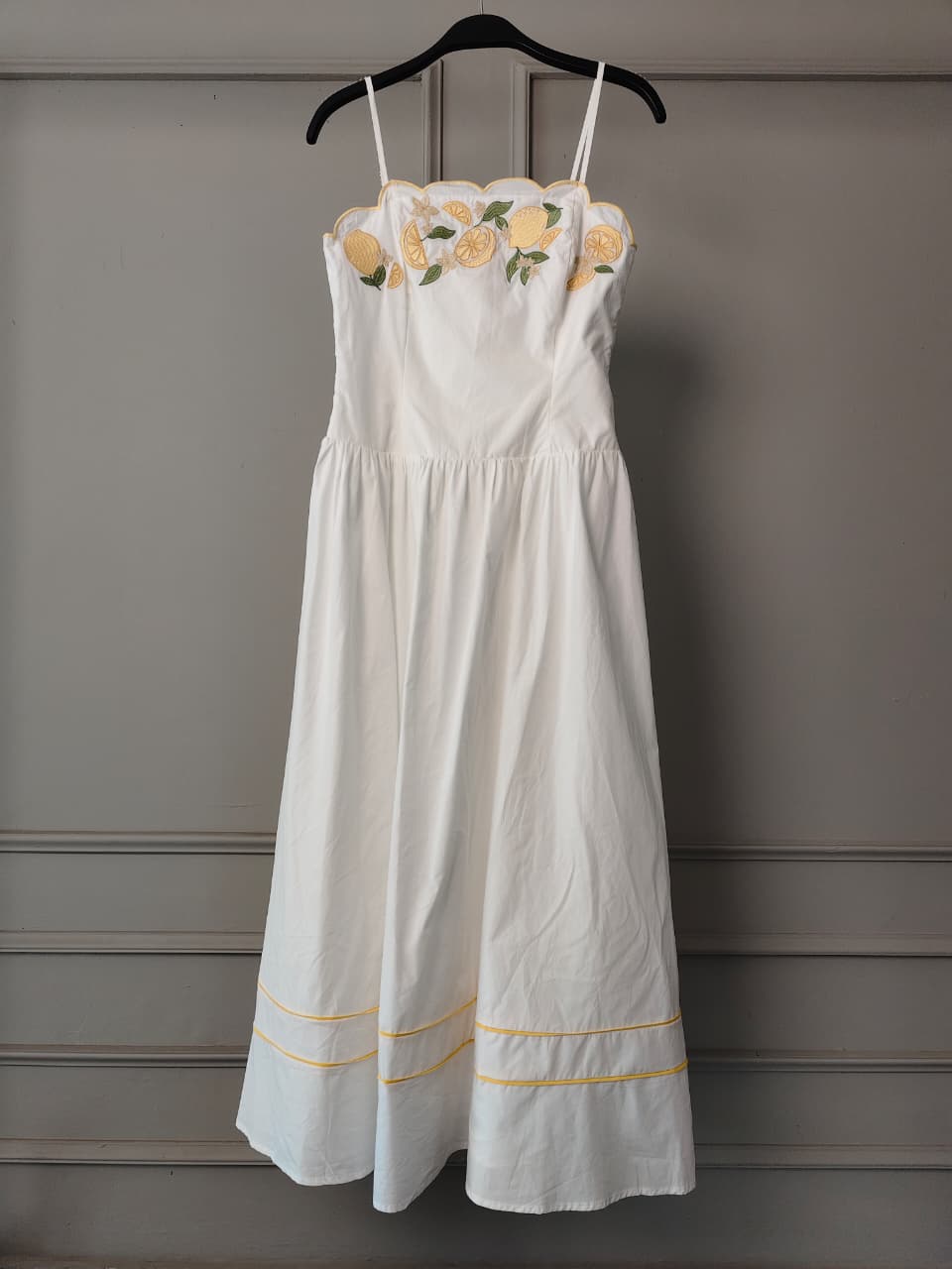 THE LEMON DRESS