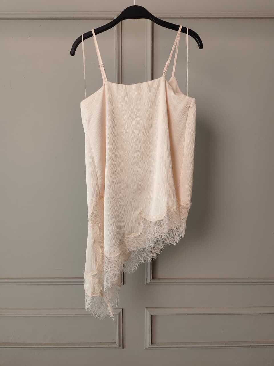 ASYMMETRICAL