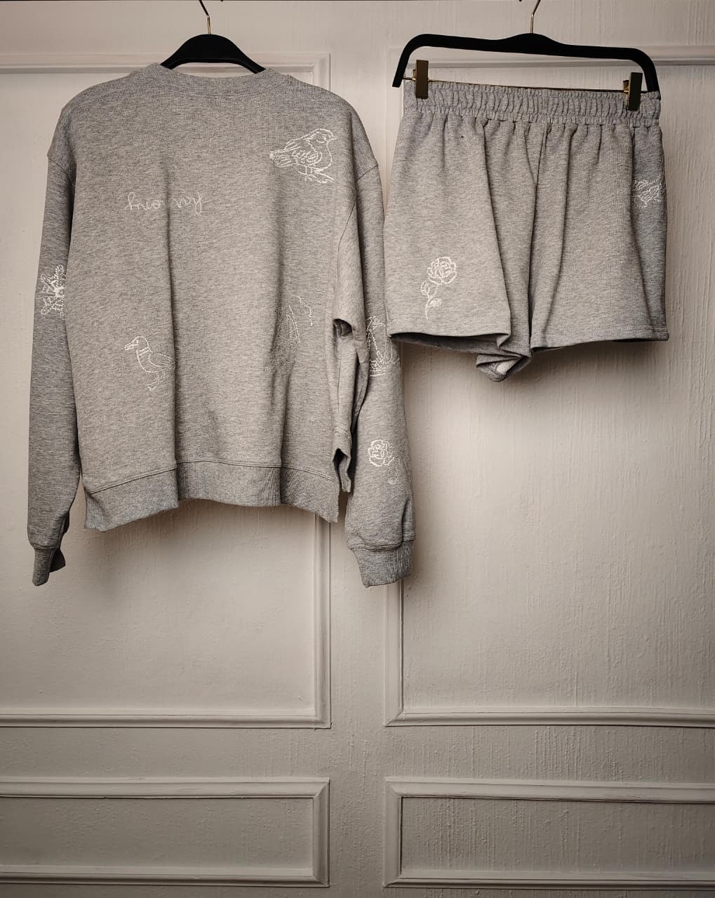 BELLONA GREY