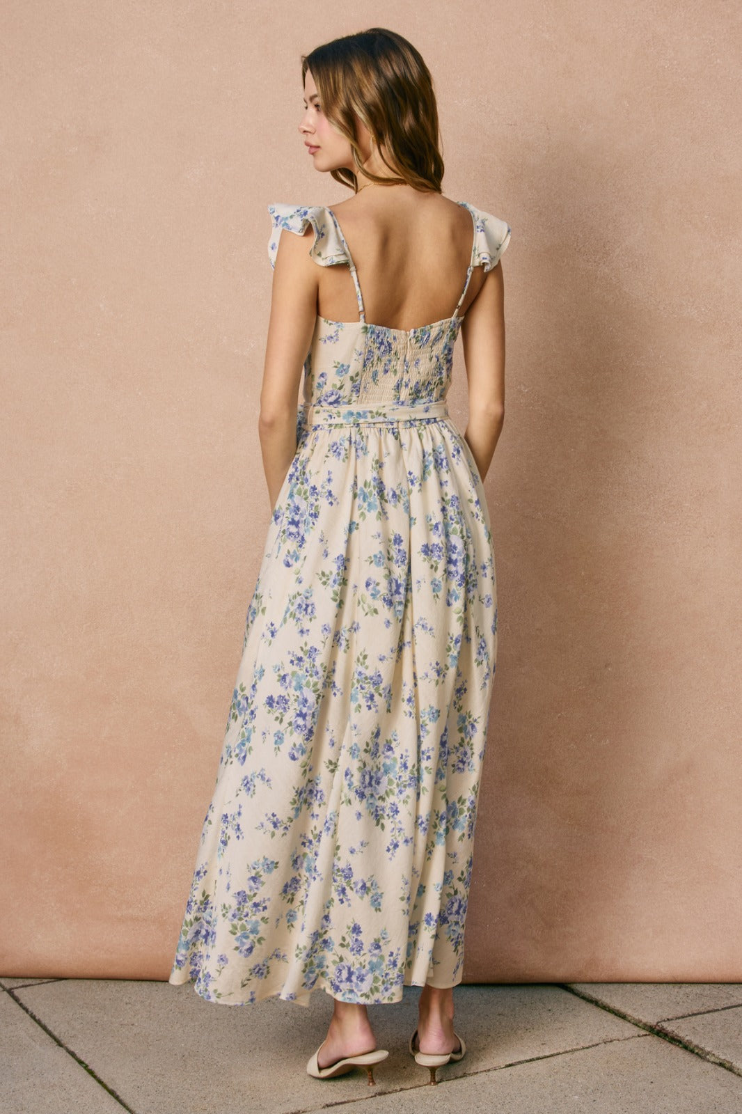 THE LILAC BLOSSOM