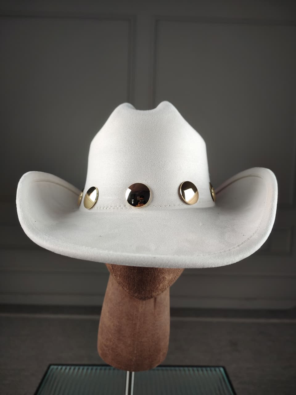 WHITE COWBOY HAT