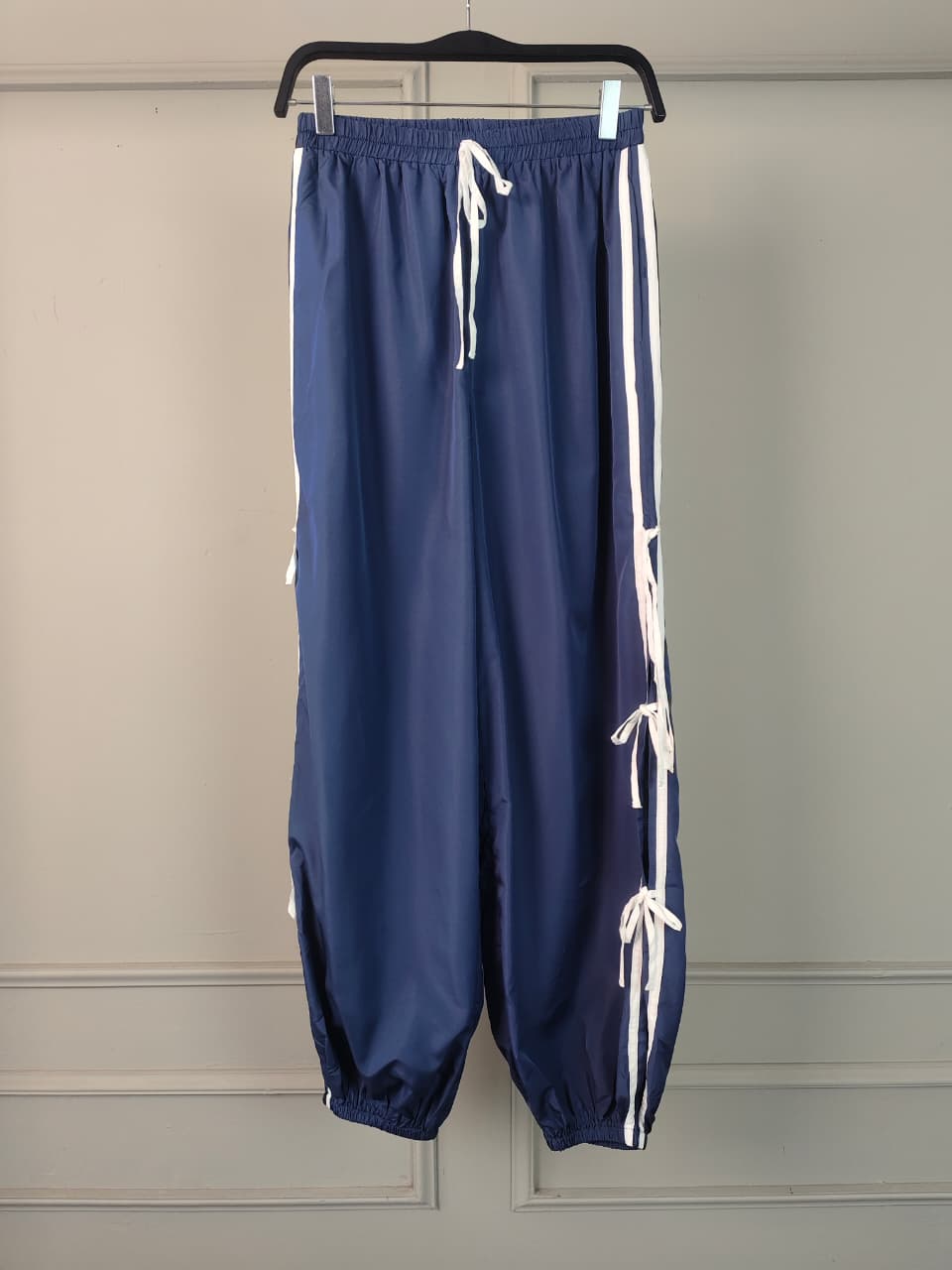 THE JOGGER PANTS BLUE